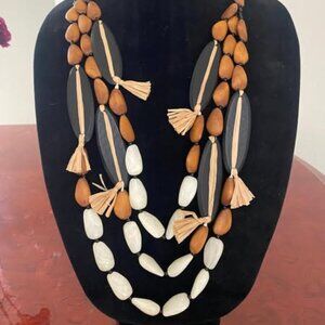 NWOT CHICOS WOOD BEADED NULTISTRAND NECKLACE.